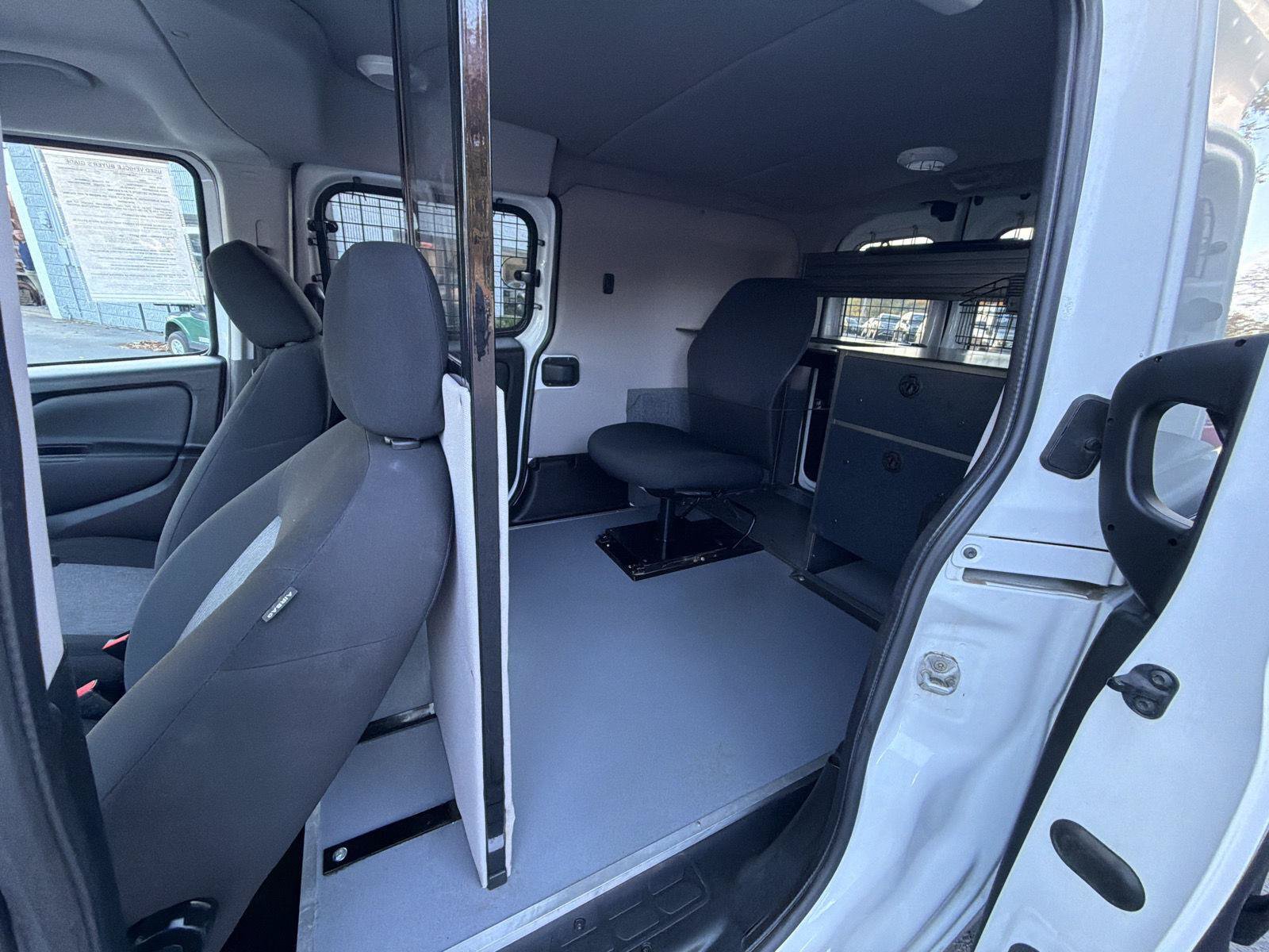 Used 2022 RAM ProMaster City Tradesman w/ Window Group 05 FWD image 14