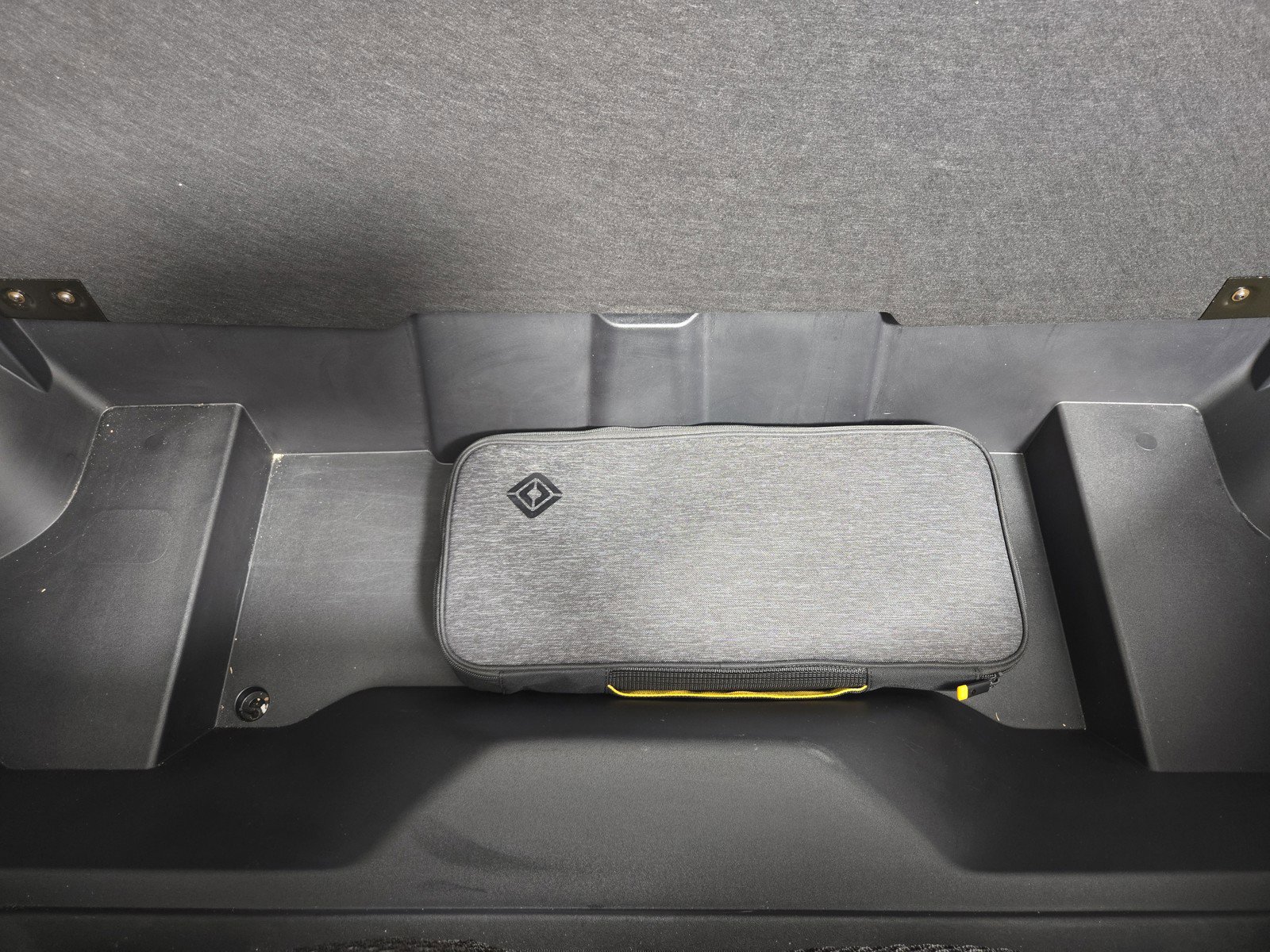 Used 2023 Rivian R1T Adventure image 14