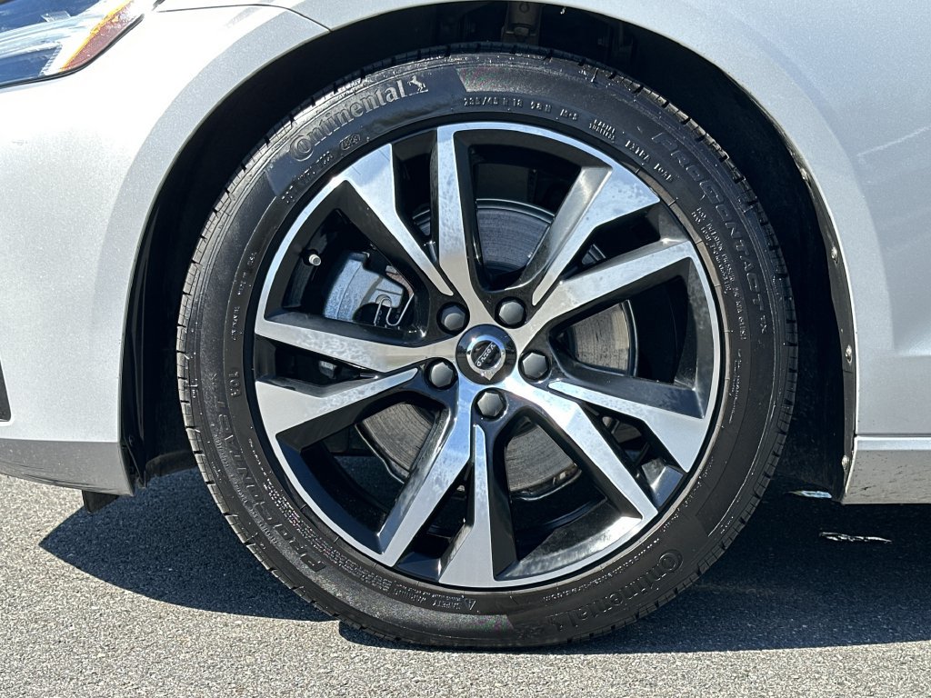 Used 2024 Volvo S60 B5 Core FWD image 16