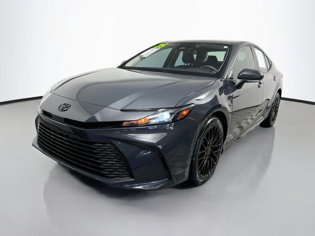 Used 2025 Toyota Camry LE FWD image 7