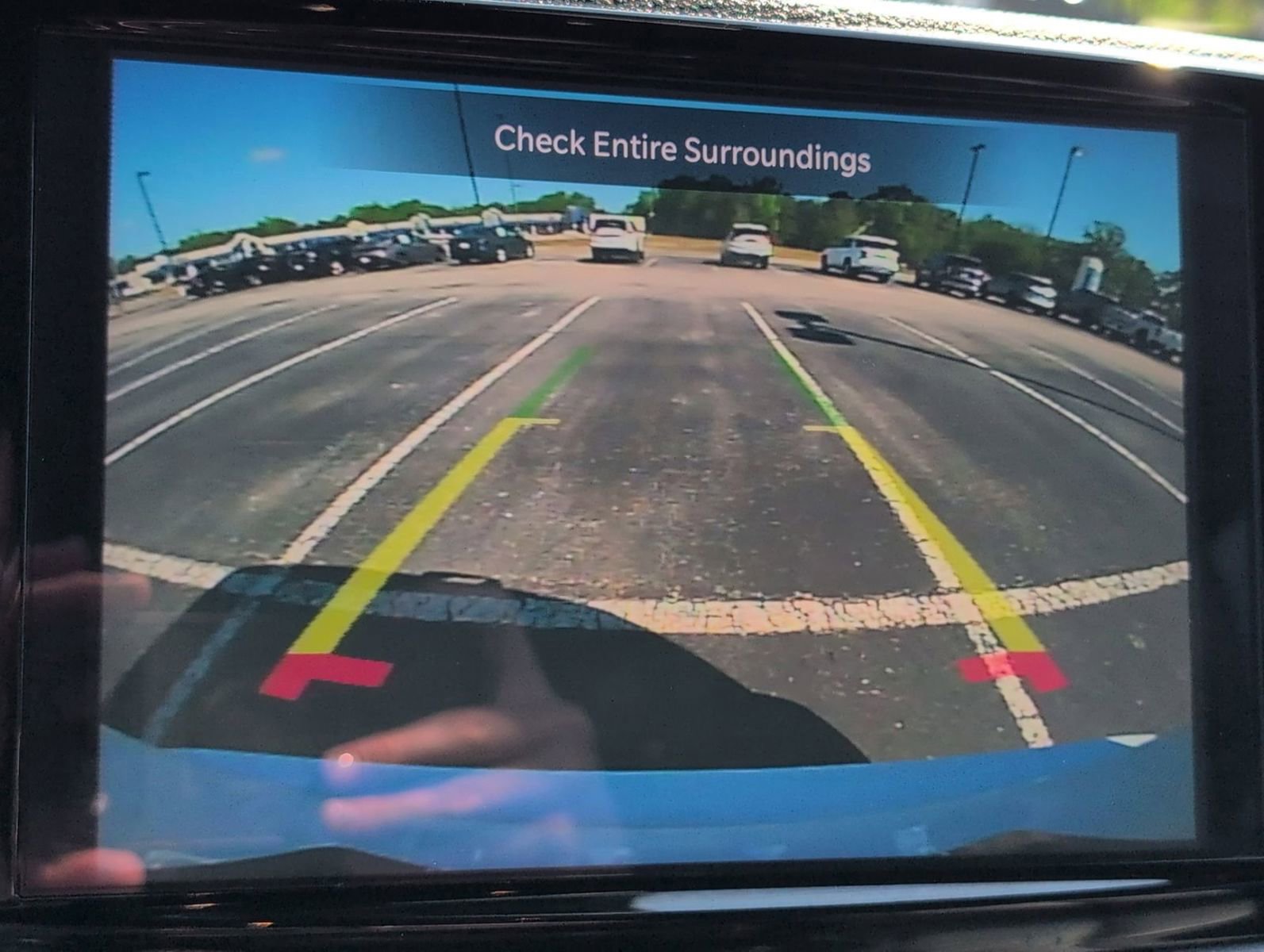 Used 2025 Chrysler Pacifica Select image 21