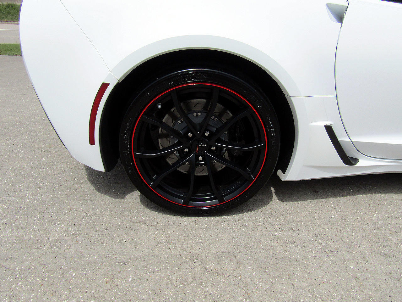 Used 2019 Chevrolet Corvette Grand Sport RWD image 23