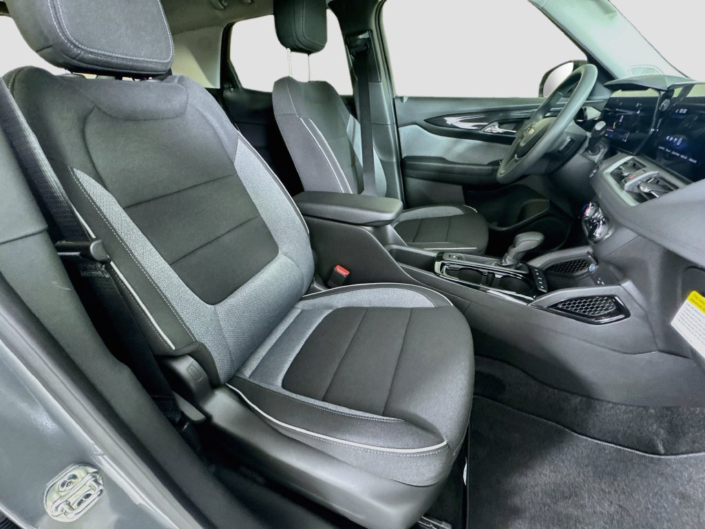 New 2026 Chevrolet TrailBlazer LS FWD image 27