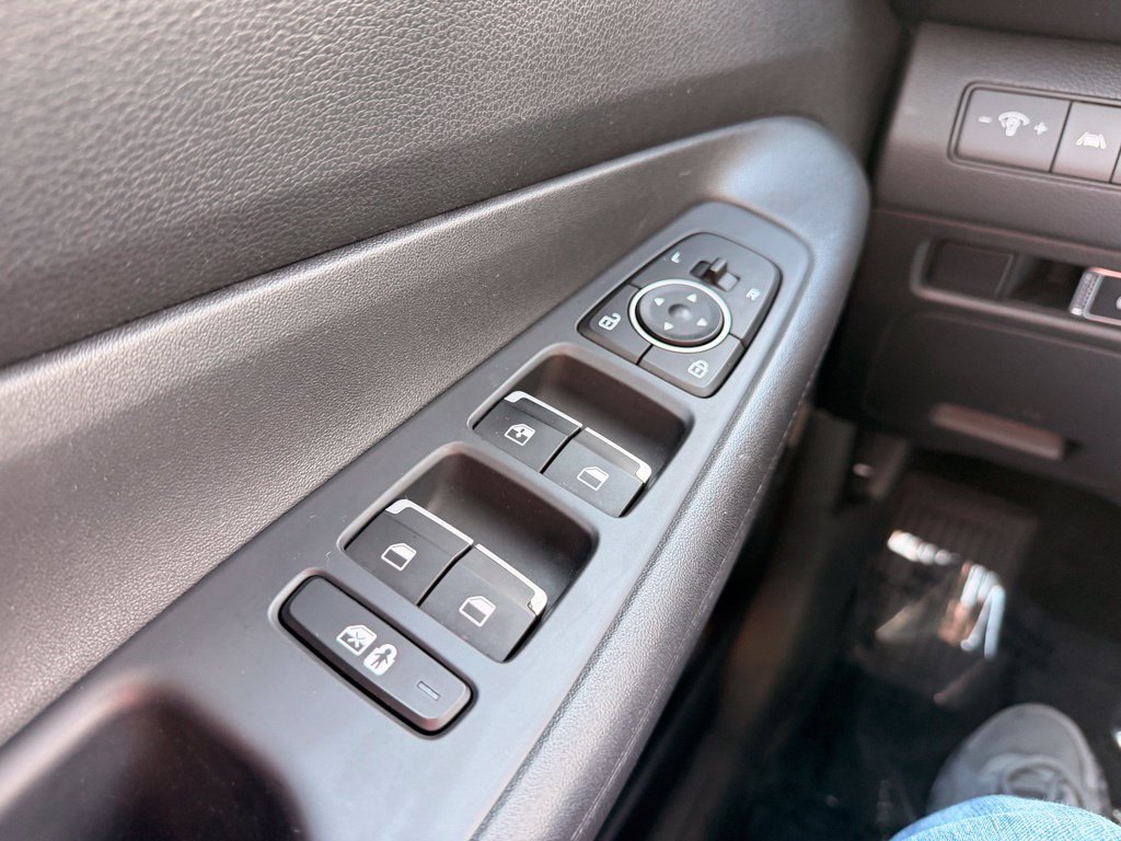 Used 2022 Hyundai Santa Fe SE AWD/4WD image 25