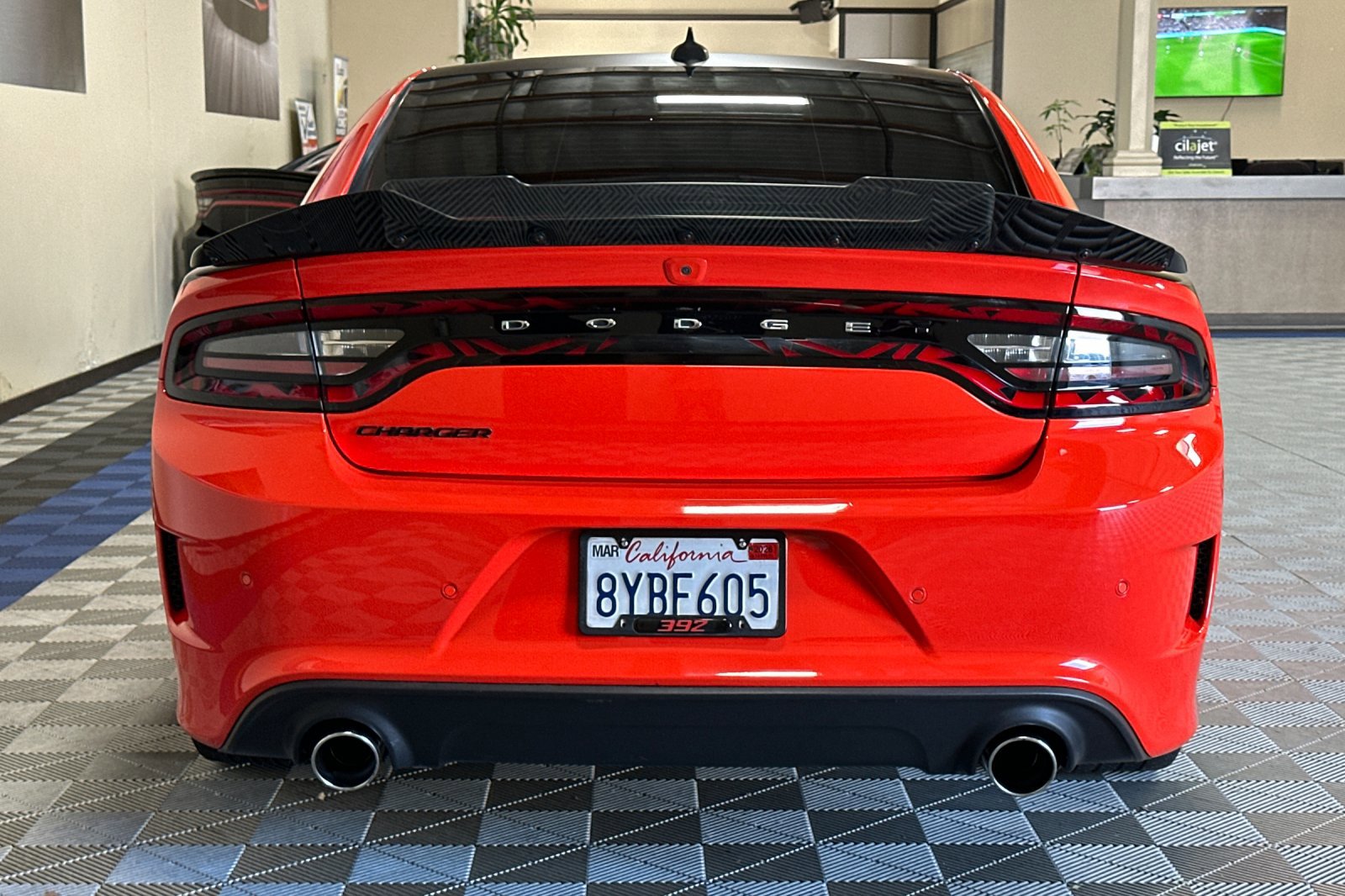 Used 2017 Dodge Charger R/T image 5