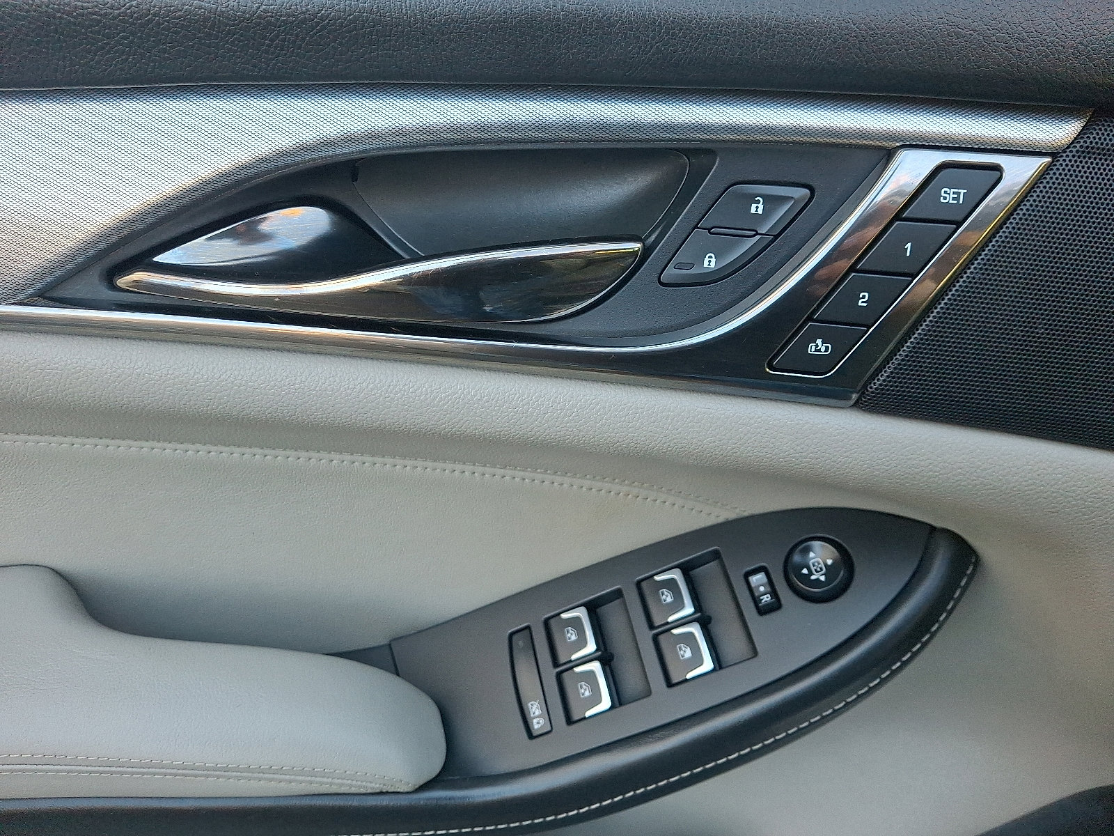 Used 2019 Cadillac CTS Luxury image 15