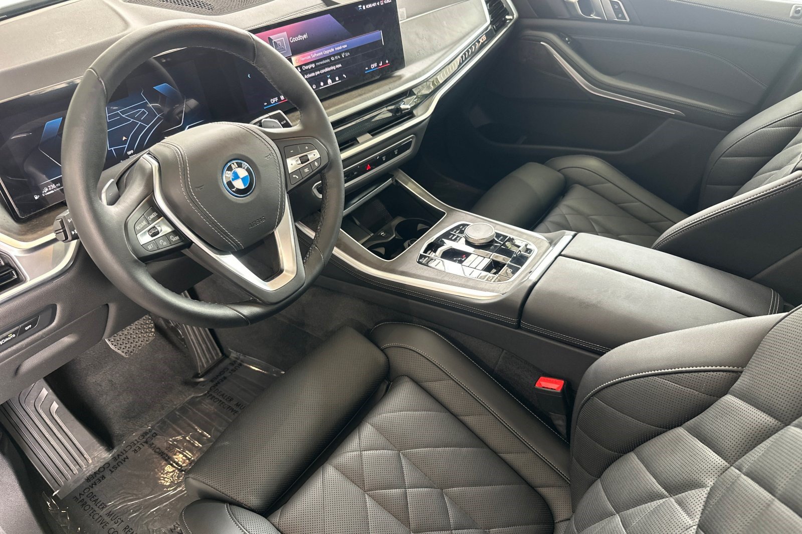 Used 2024 BMW X5 xDrive50e w/ Parking Assistance Package AWD/4WD image 11