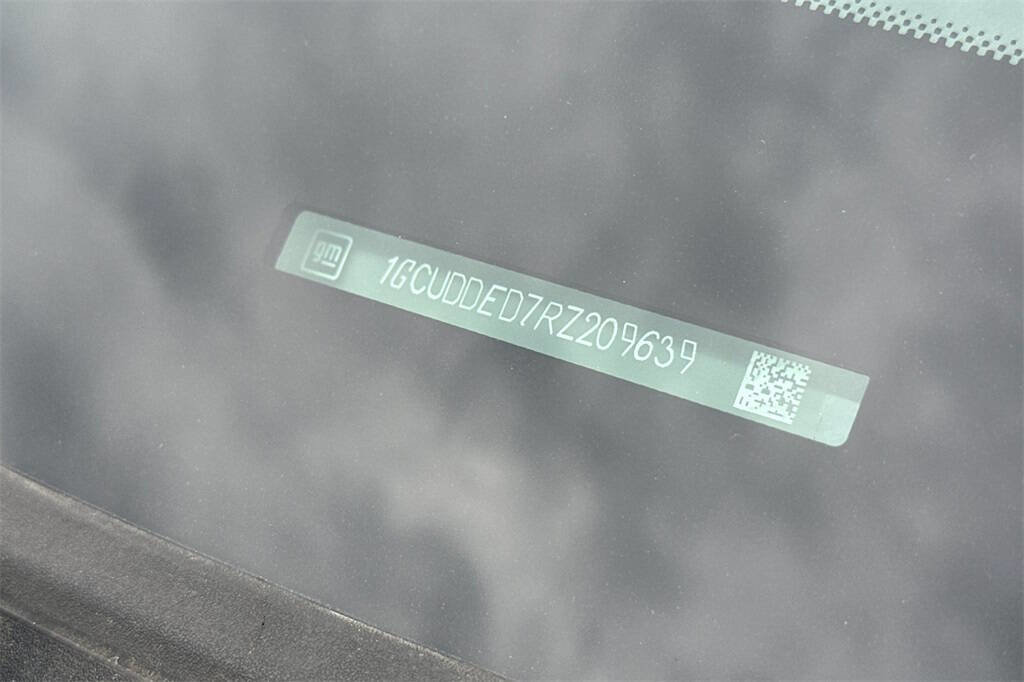 Used 2024 Chevrolet Silverado 1500 LT w/ Protection Package image 4