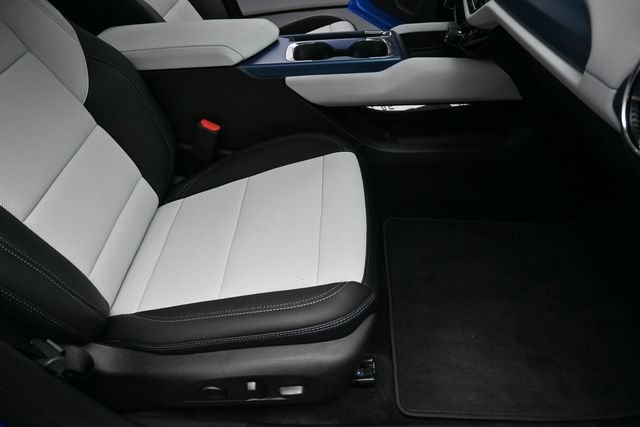 Used 2025 Chevrolet Equinox EV LT w/ Active Safety Package 3 FWD image 28