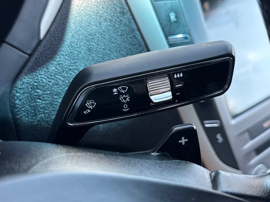 Used 2019 Lincoln MKZ Reserve FWD image 37