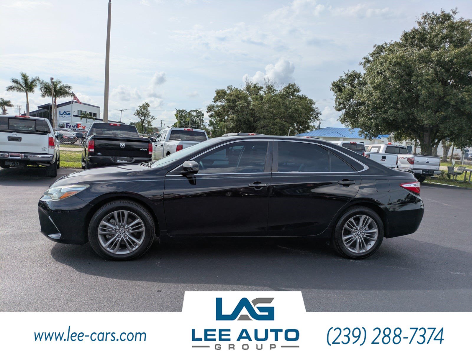 Used 2016 Toyota Camry SE FWD image 6
