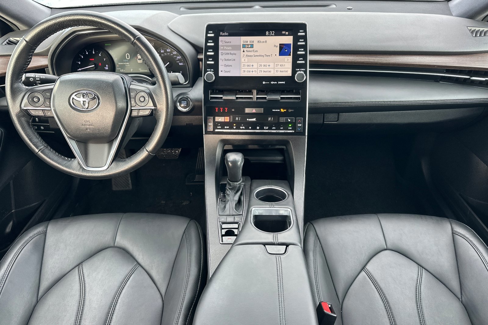 Certified 2022 Toyota Avalon XLE image 13