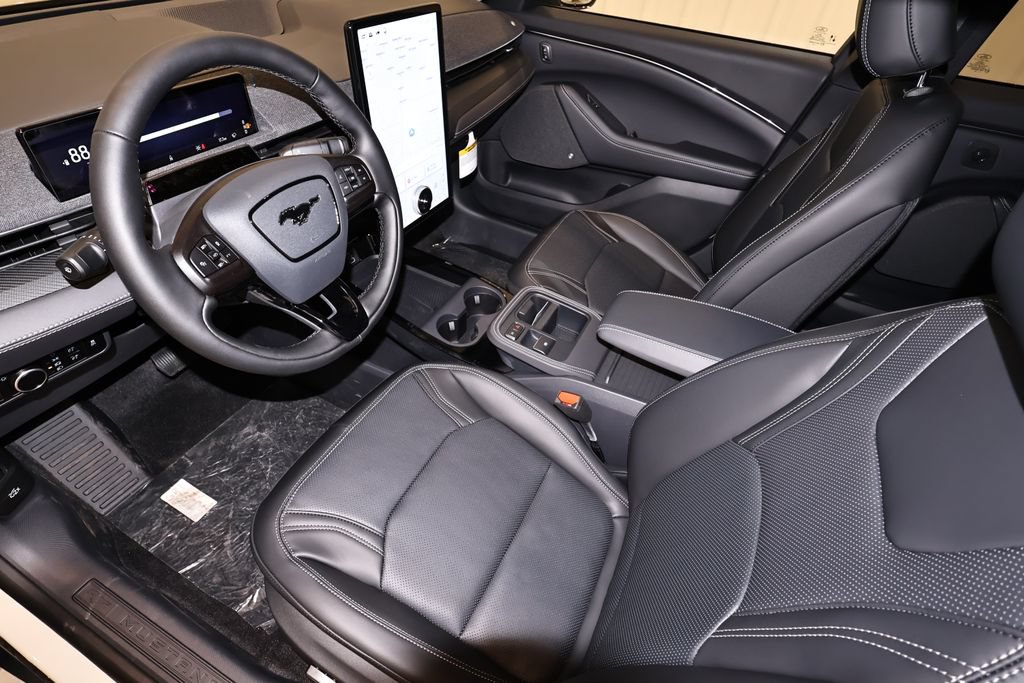 New 2026 Ford Mustang Mach-E Premium w/ Technology Package AWD/4WD image 31