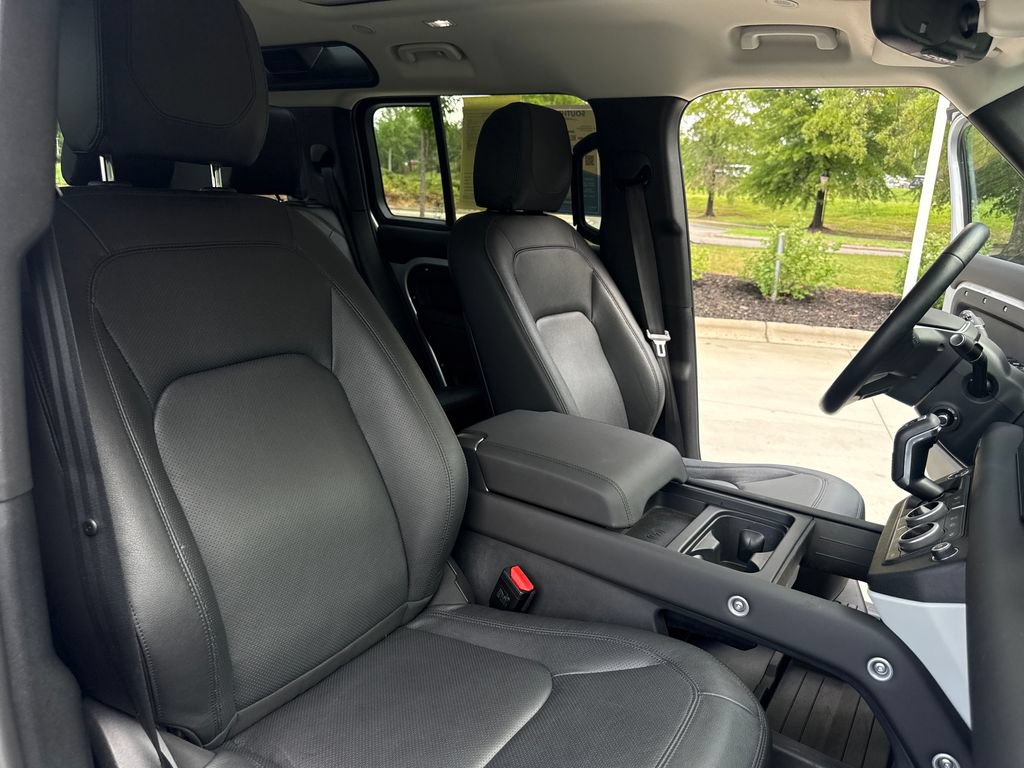 Used 2024 Land Rover Defender 110 S AWD/4WD image 35