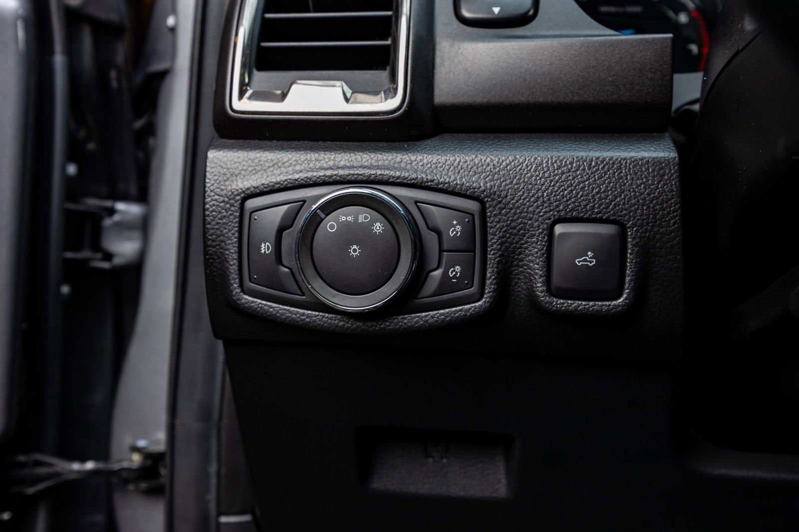 Used 2021 Ford Ranger XLT w/ Tremor Off-Road Package image 21