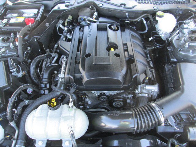 Used 2020 Ford Mustang Coupe RWD image 18
