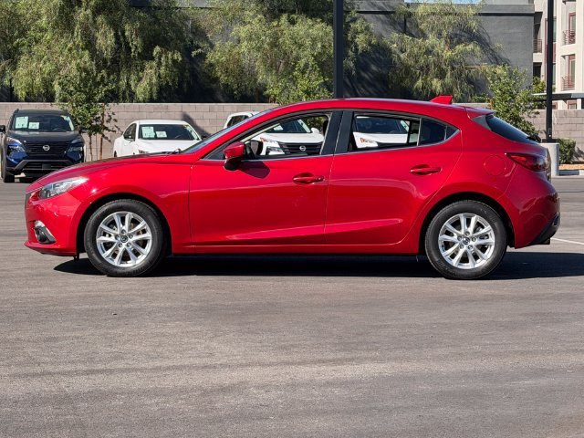 Used 2015 MAZDA MAZDA3 i Touring w/ Technology Package FWD image 3