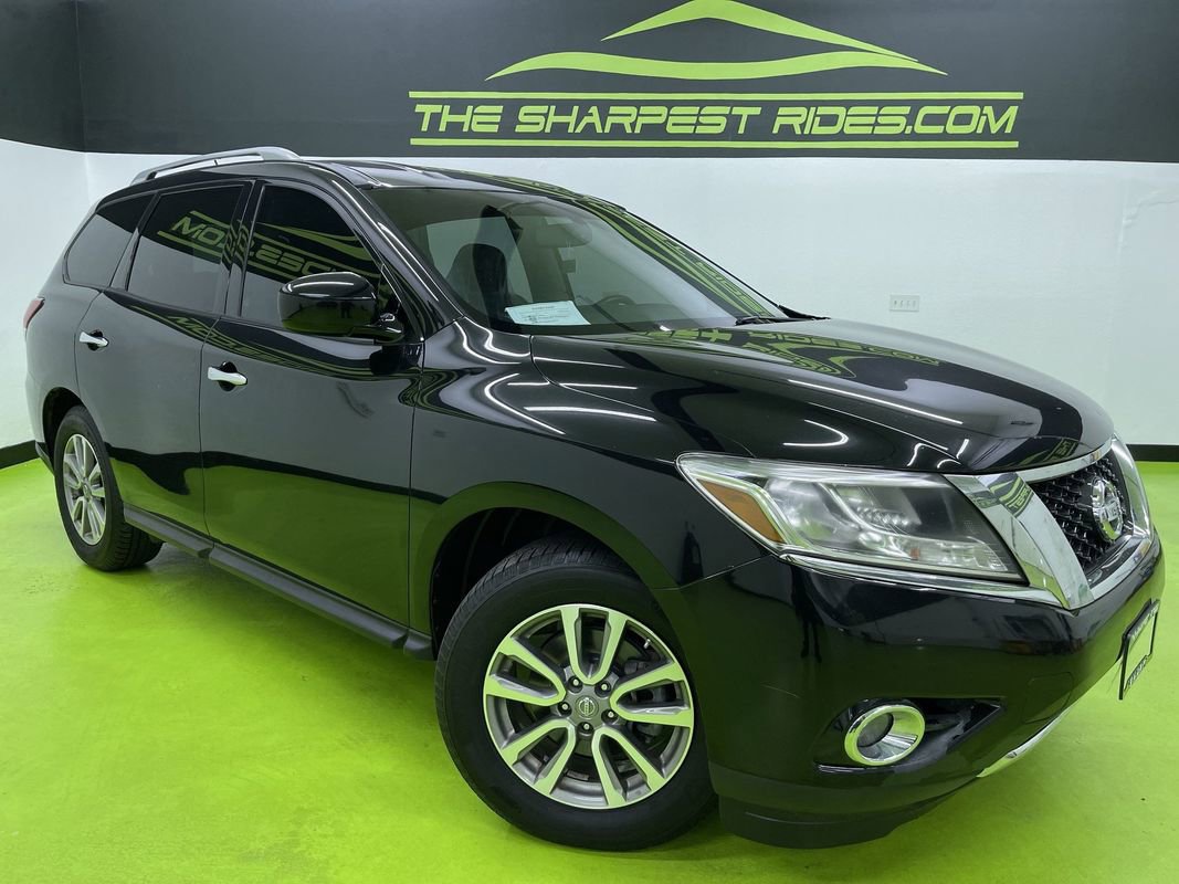 Used 2016 Nissan Pathfinder SV