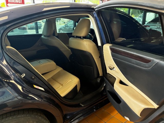 Used 2019 Lexus ES 350 w/ Premium Package FWD image 29