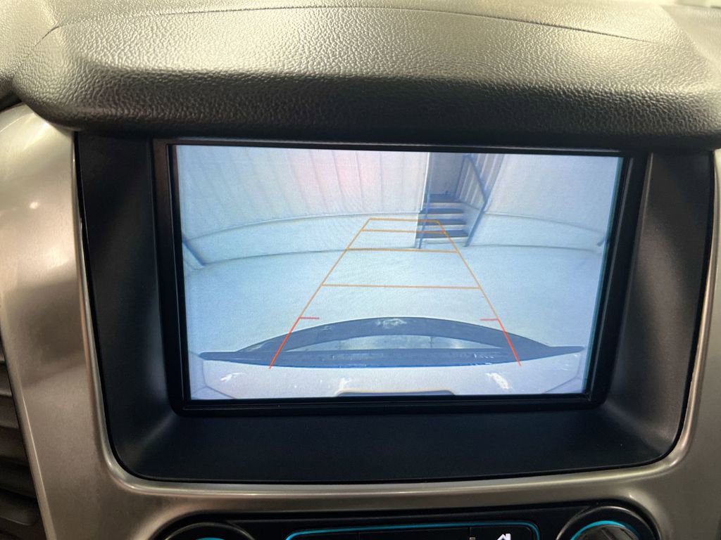 Used 2018 Chevrolet Tahoe LT image 16