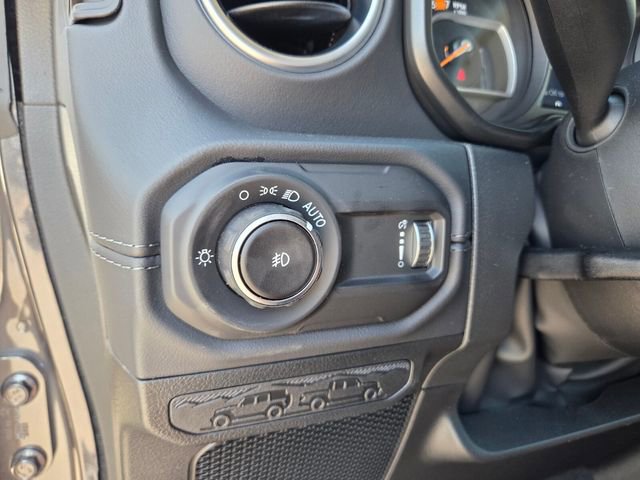 New 2026 Jeep Wrangler Unlimited Sahara AWD/4WD image 25