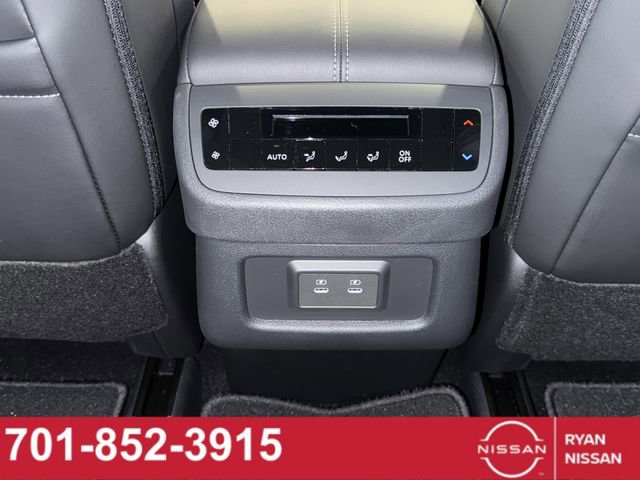 New 2026 Nissan Pathfinder SL image 41