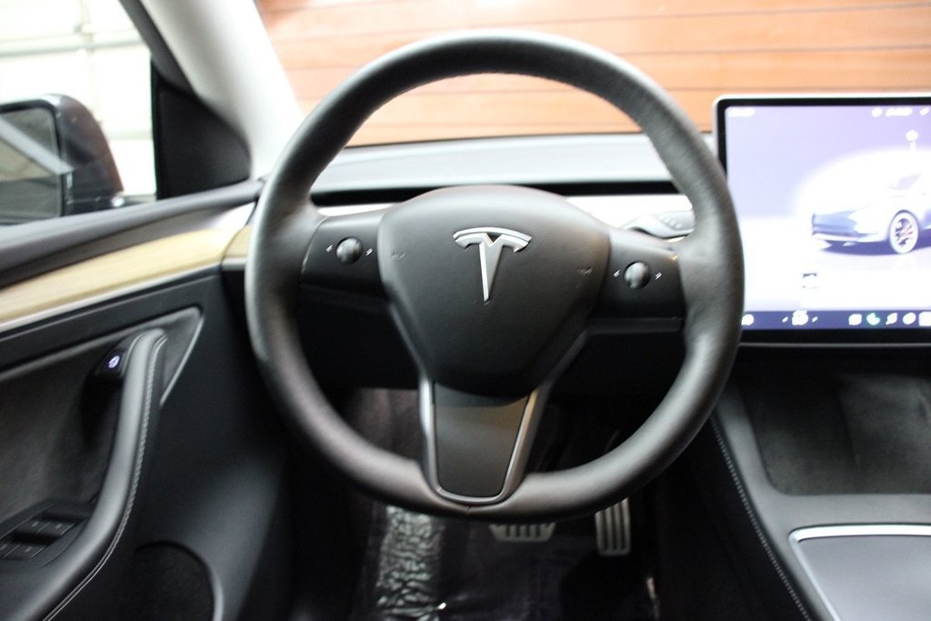 Used 2024 Tesla Model Y Performance AWD/4WD image 28
