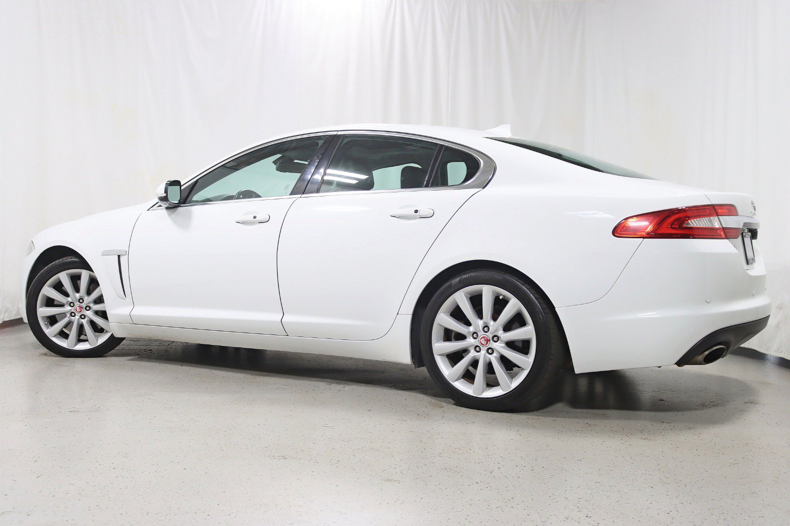 Used 2014 Jaguar XF 3.0 AWD/4WD image 10
