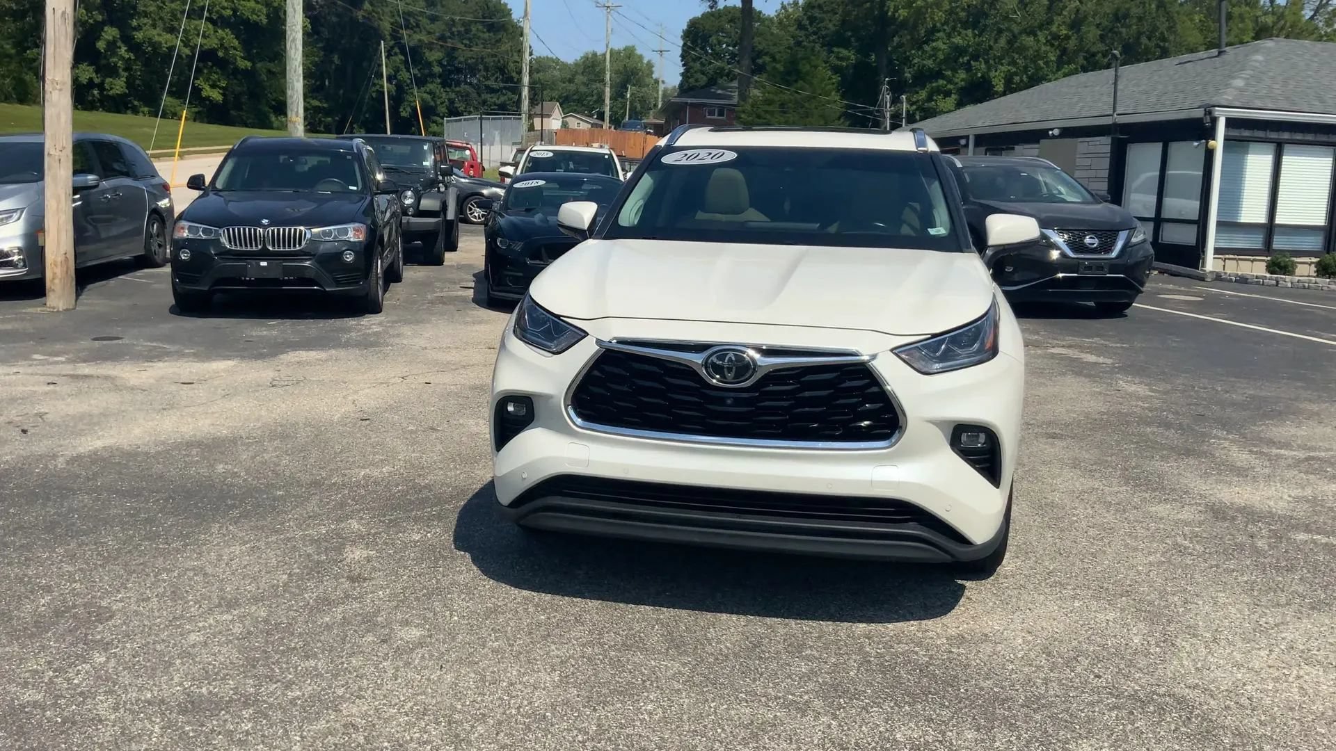 Used 2020 Toyota Highlander Limited AWD/4WD image 3