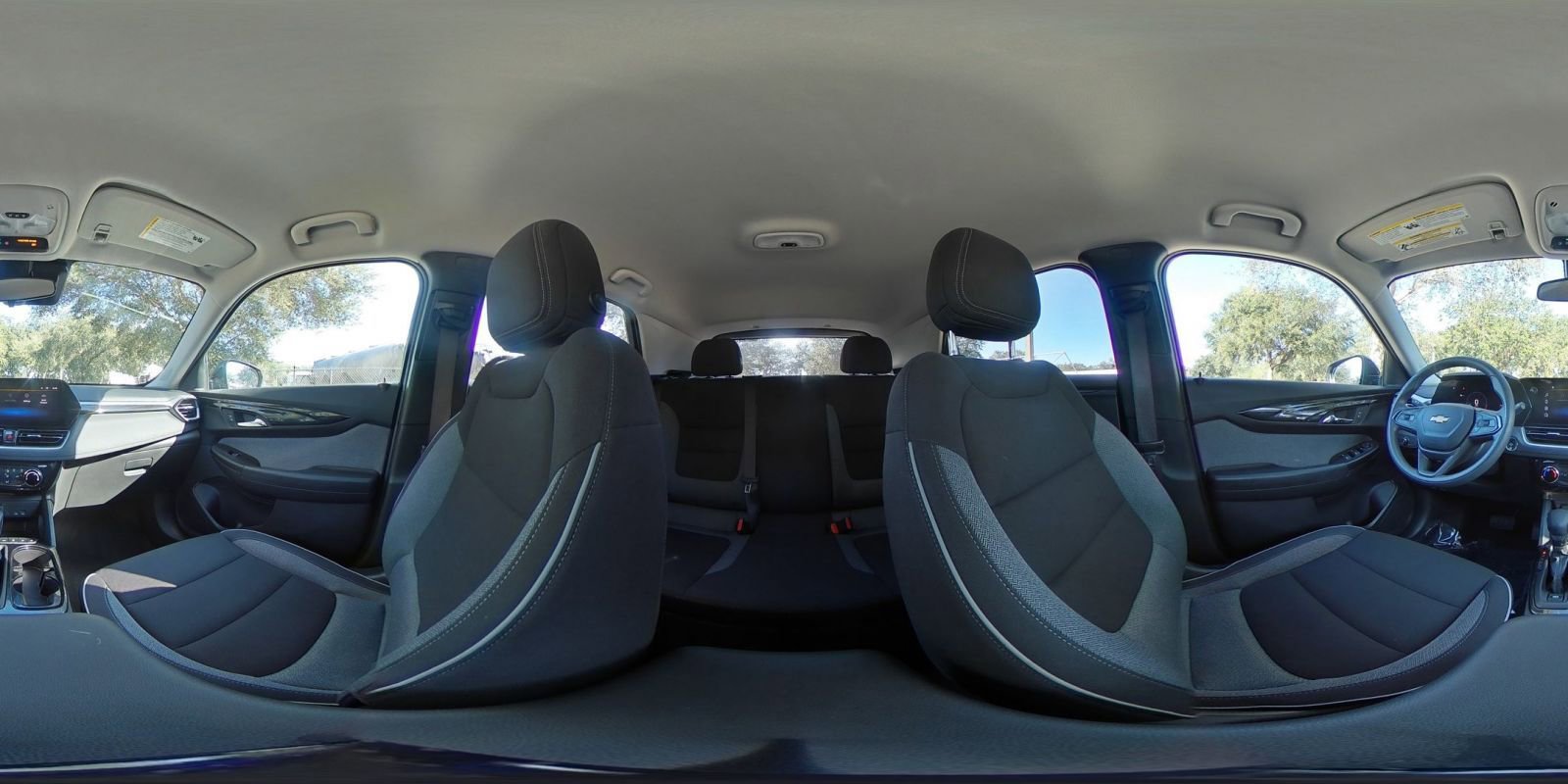 Used 2025 Chevrolet TrailBlazer LT image 41