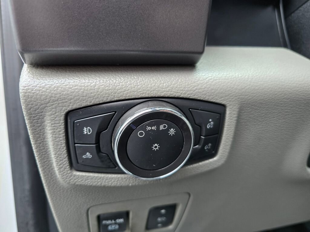 Used 2015 Ford F150 XLT w/ Equipment Group 301A Mid image 19