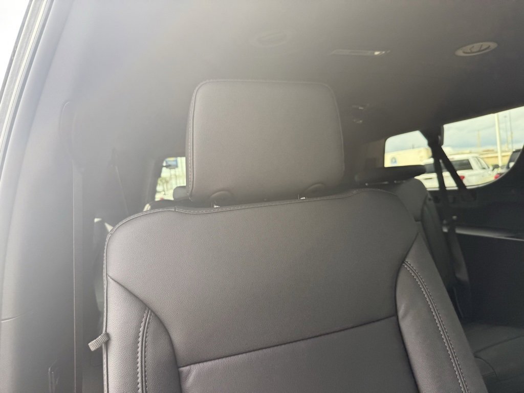 New 2026 Chevrolet Suburban LT w/ Comfort Package image 41