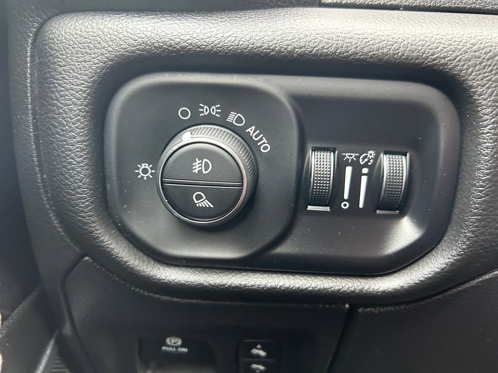 Certified 2023 RAM 1500 Laramie image 20