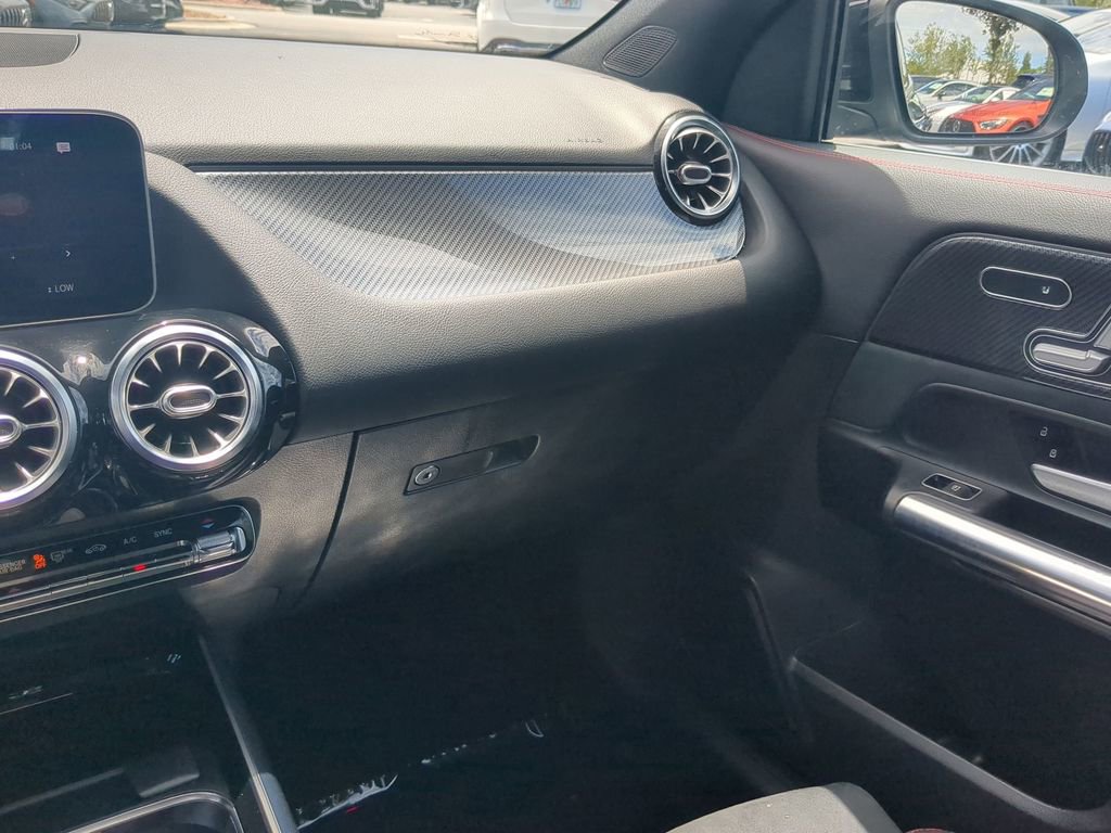 Certified 2021 Mercedes-Benz GLA 35 AMG 4MATIC image 4