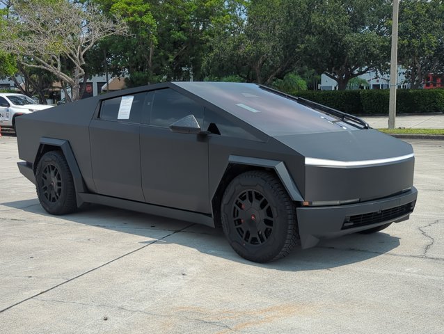 Used 2024 Tesla Cybertruck AWD Crew Cab image 3