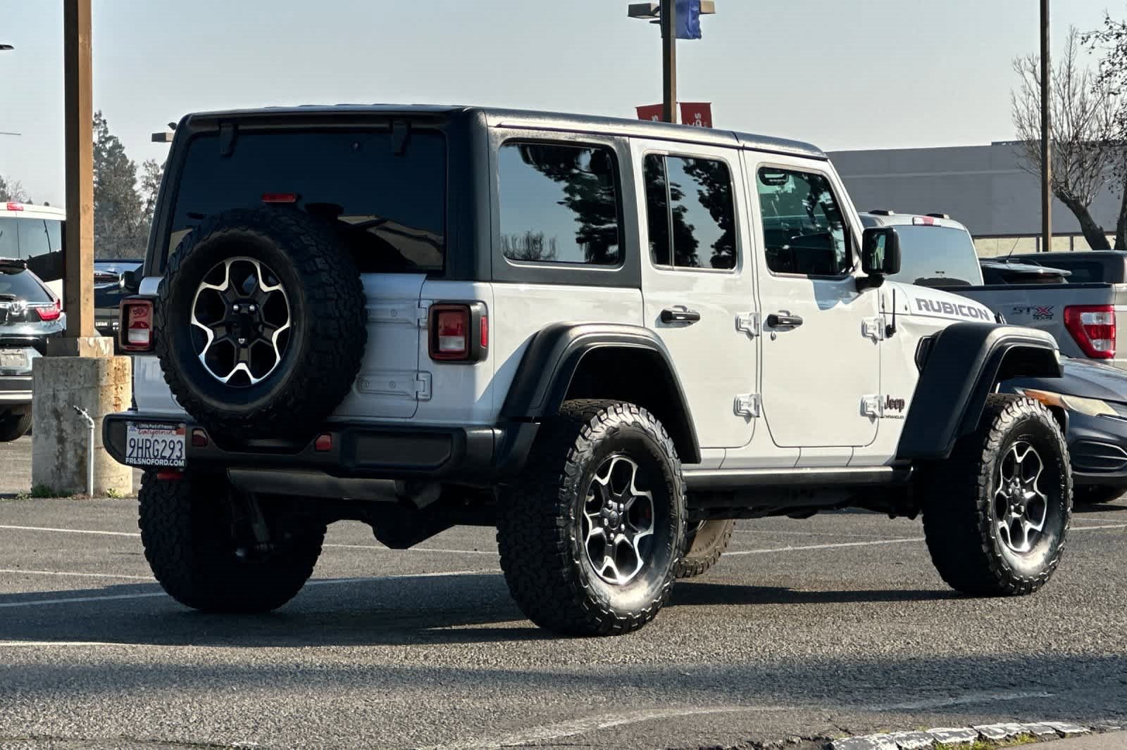 Used 2023 Jeep Wrangler Unlimited Rubicon image 2