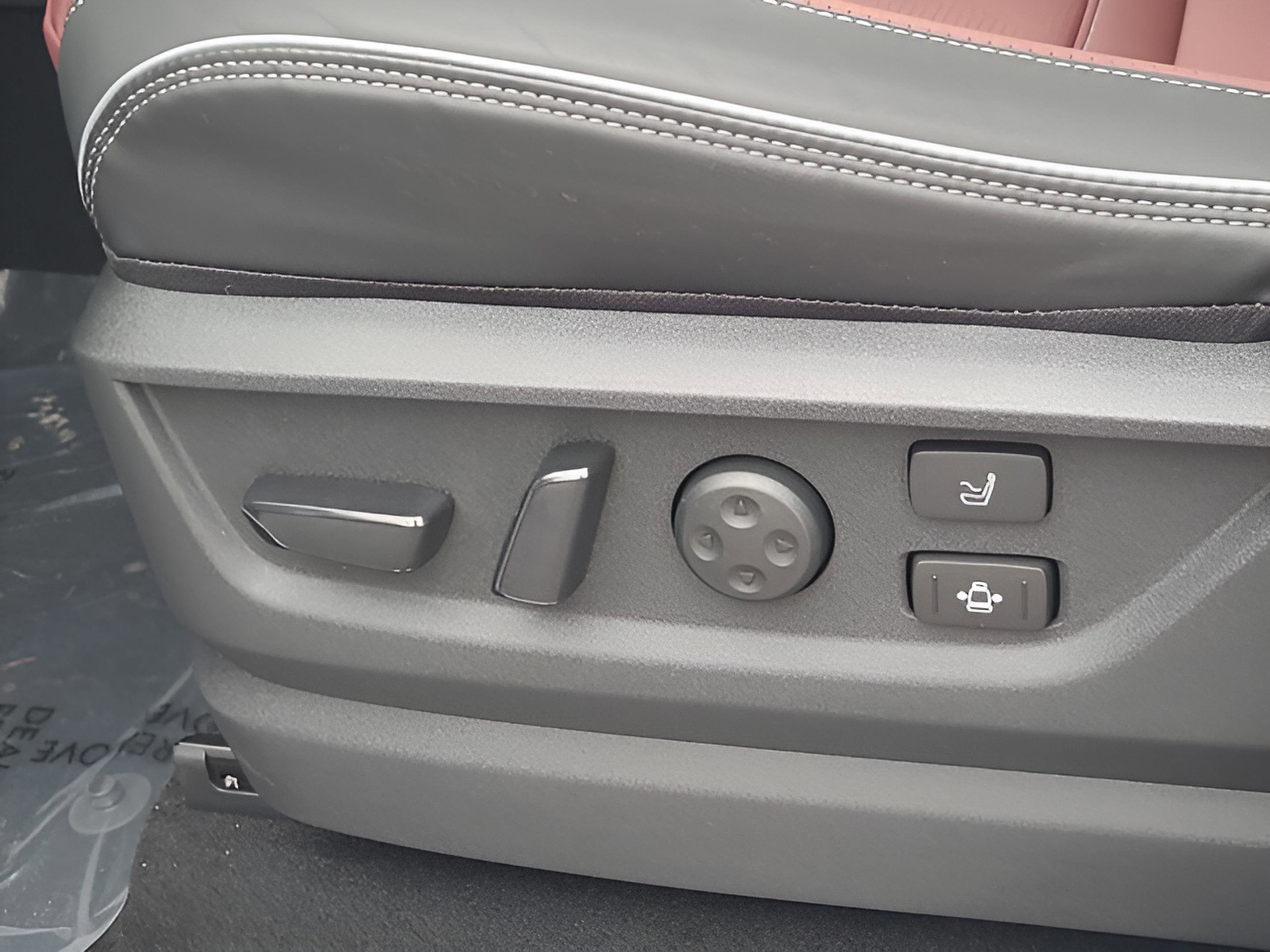 New 2026 INFINITI QX80 Autograph w/ Premium Cargo Package image 21