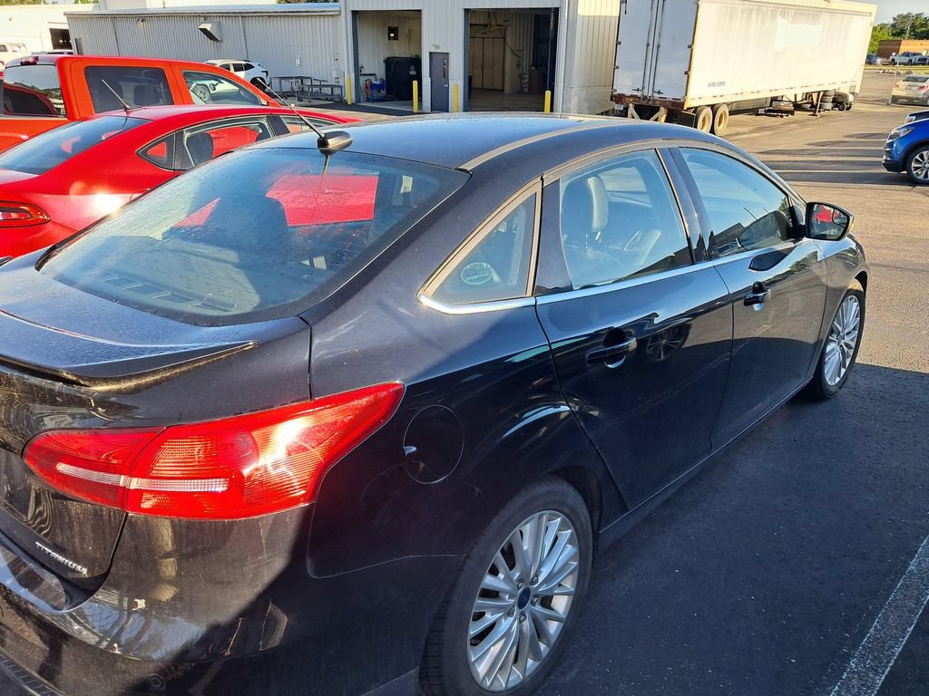 Used 2018 Ford Focus Titanium FWD image 7