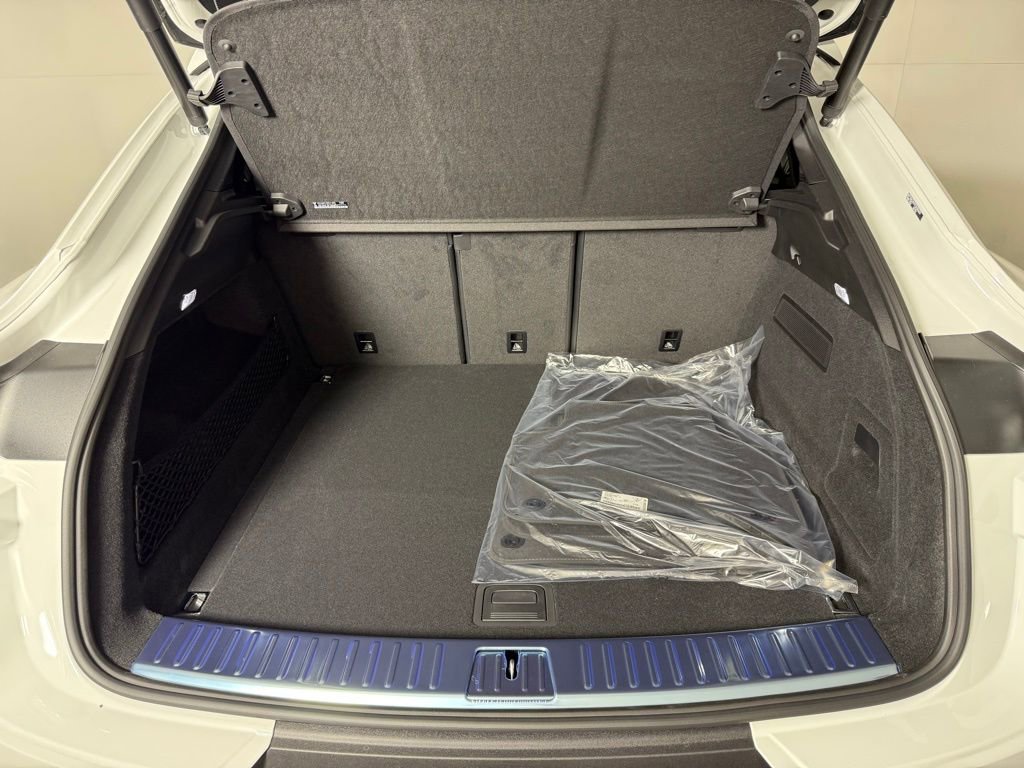 New 2026 Porsche Cayenne Coupe image 17