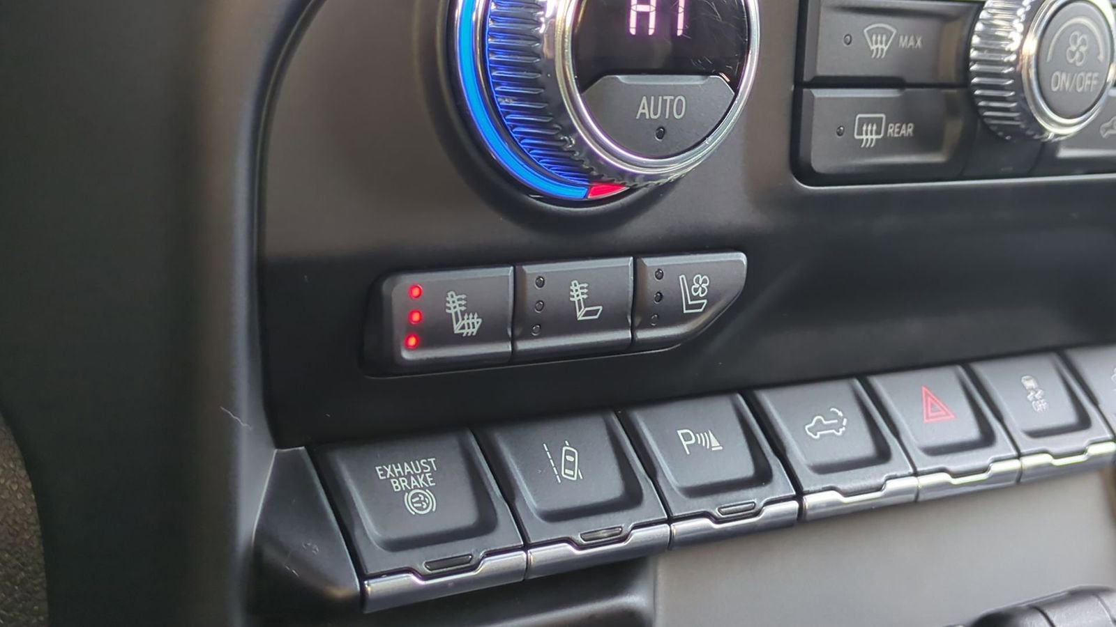 Used 2022 GMC Sierra 2500 Denali w/ Denali Ultimate Package image 40