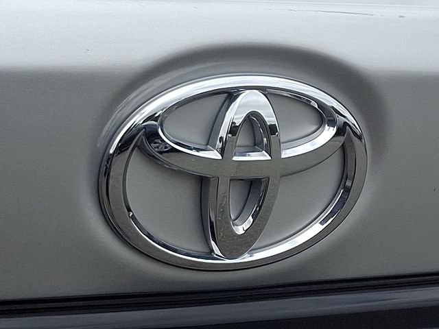 Used 2025 Toyota Corolla LE FWD image 27