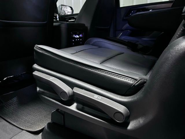 Used 2025 GMC Yukon XL Denali image 16