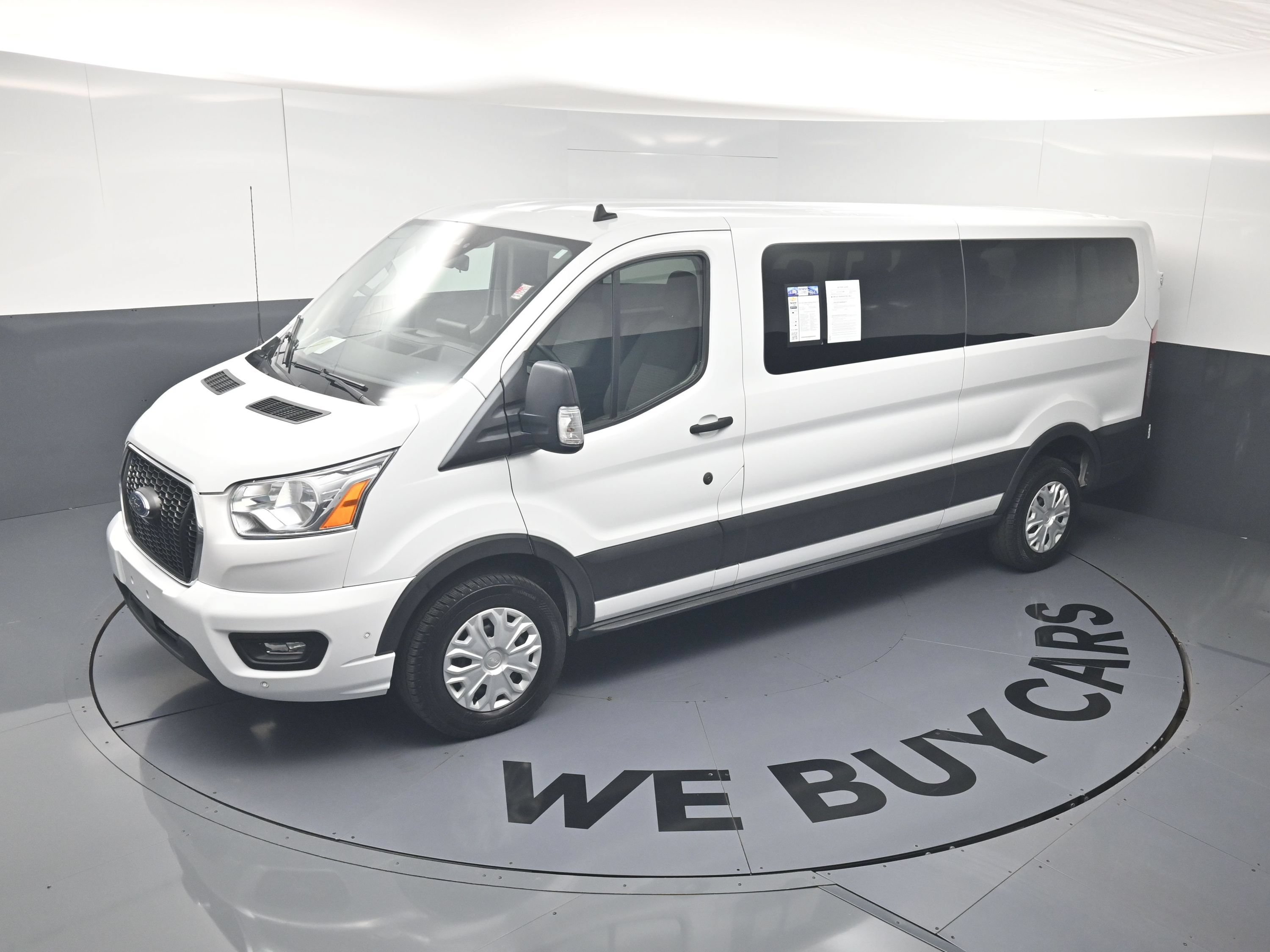 Used 2022 Ford Transit 350 XLT RWD image 30
