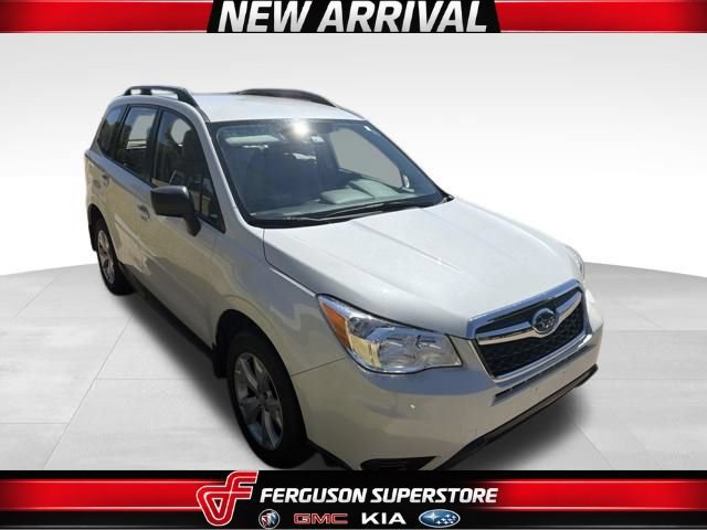 Used 2016 Subaru Forester 2.5i w/ Alloy Wheel Package