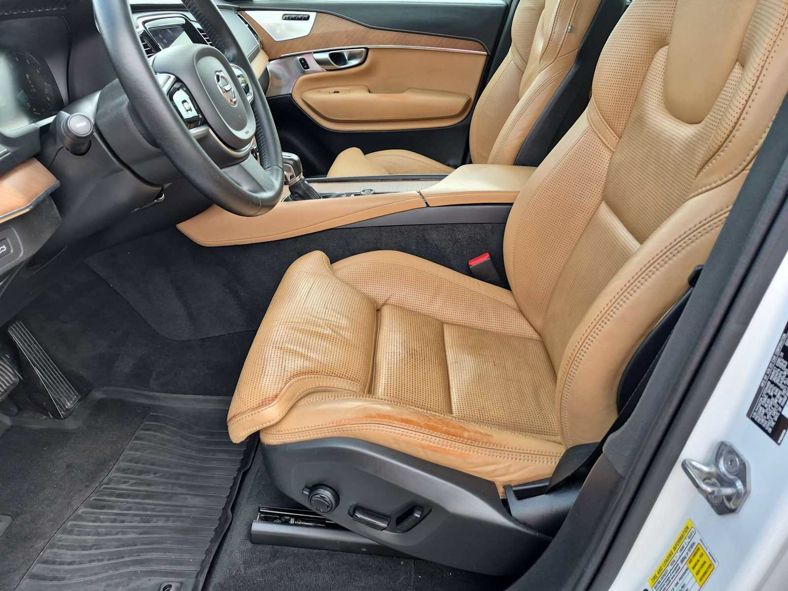 Used 2018 Volvo XC90 T6 Inscription w/ Convenience Package AWD/4WD image 17