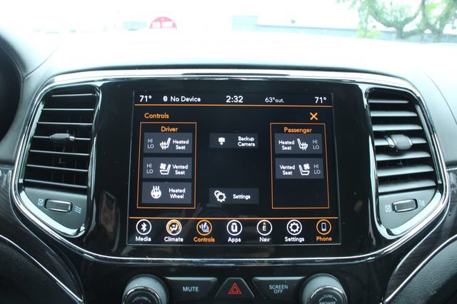 Used 2021 Jeep Grand Cherokee Overland w/ Protech Group AWD/4WD image 22