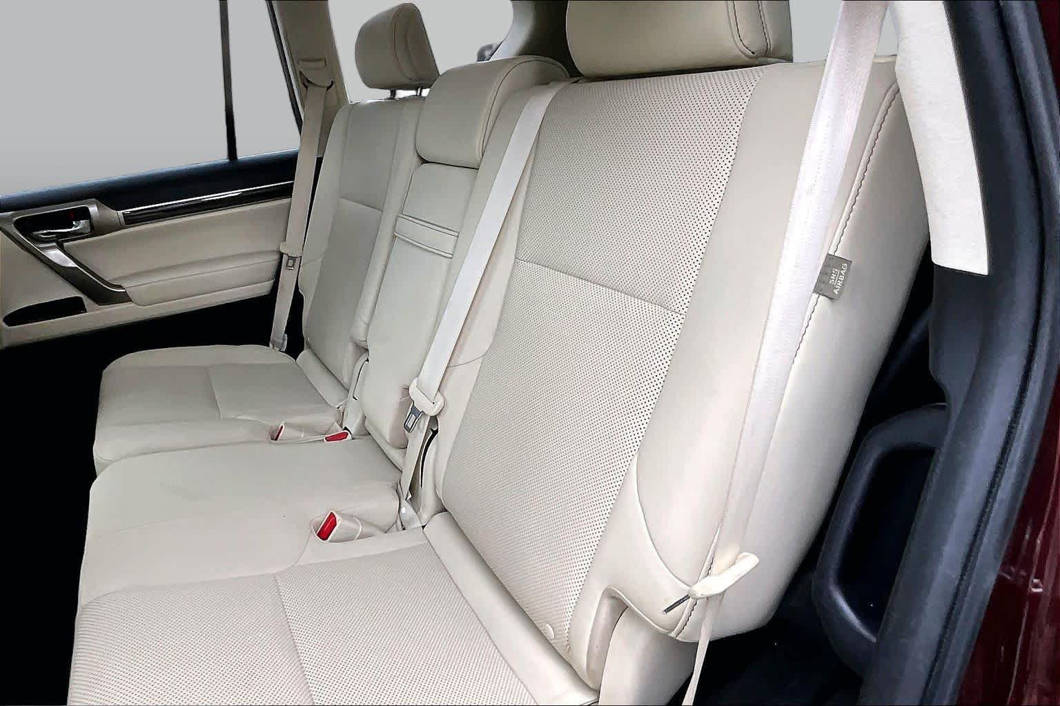 Used 2020 Lexus GX 460 Premium w/ Premium Package AWD/4WD image 21