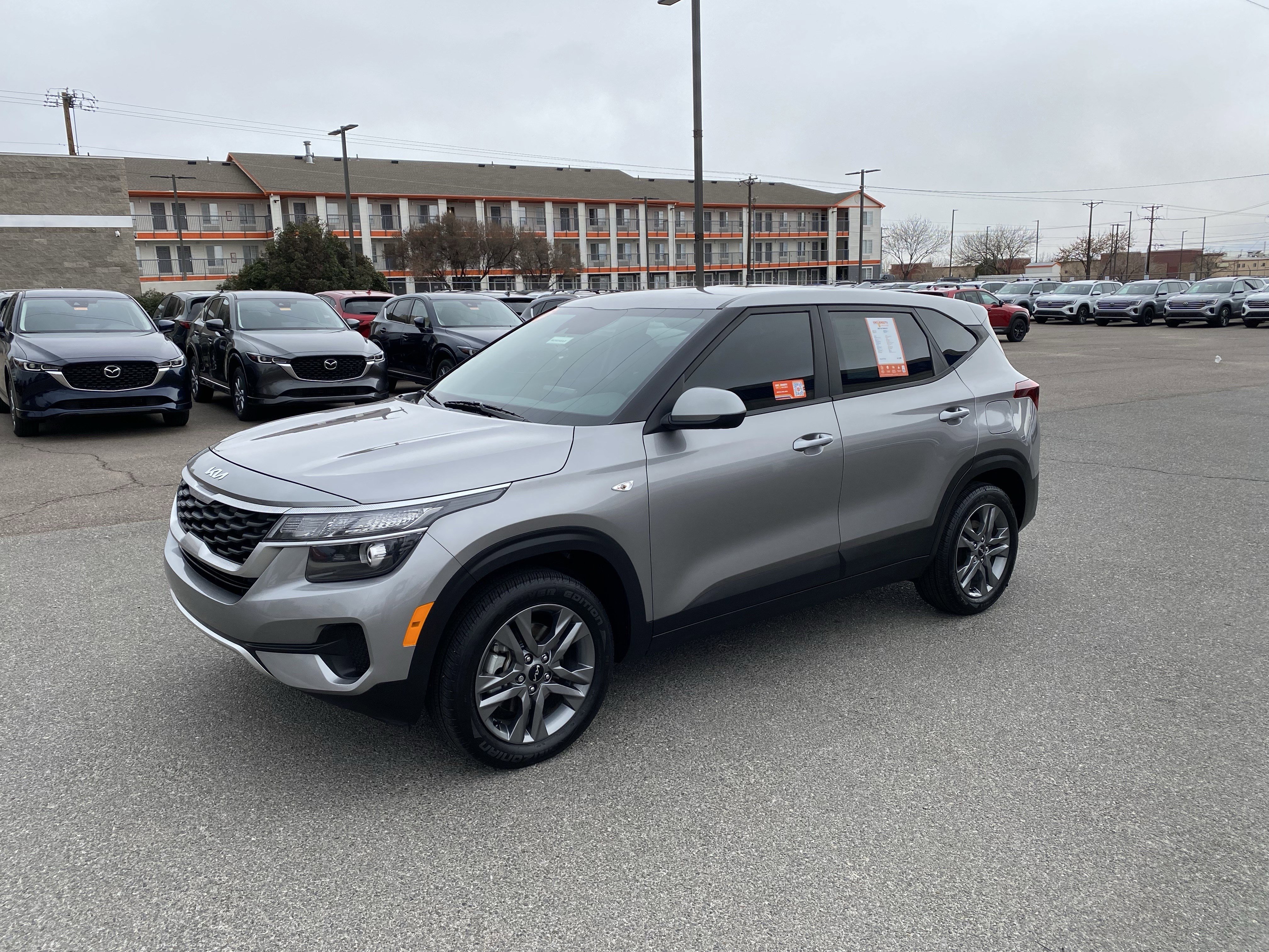 Used 2022 Kia Seltos LX image 44