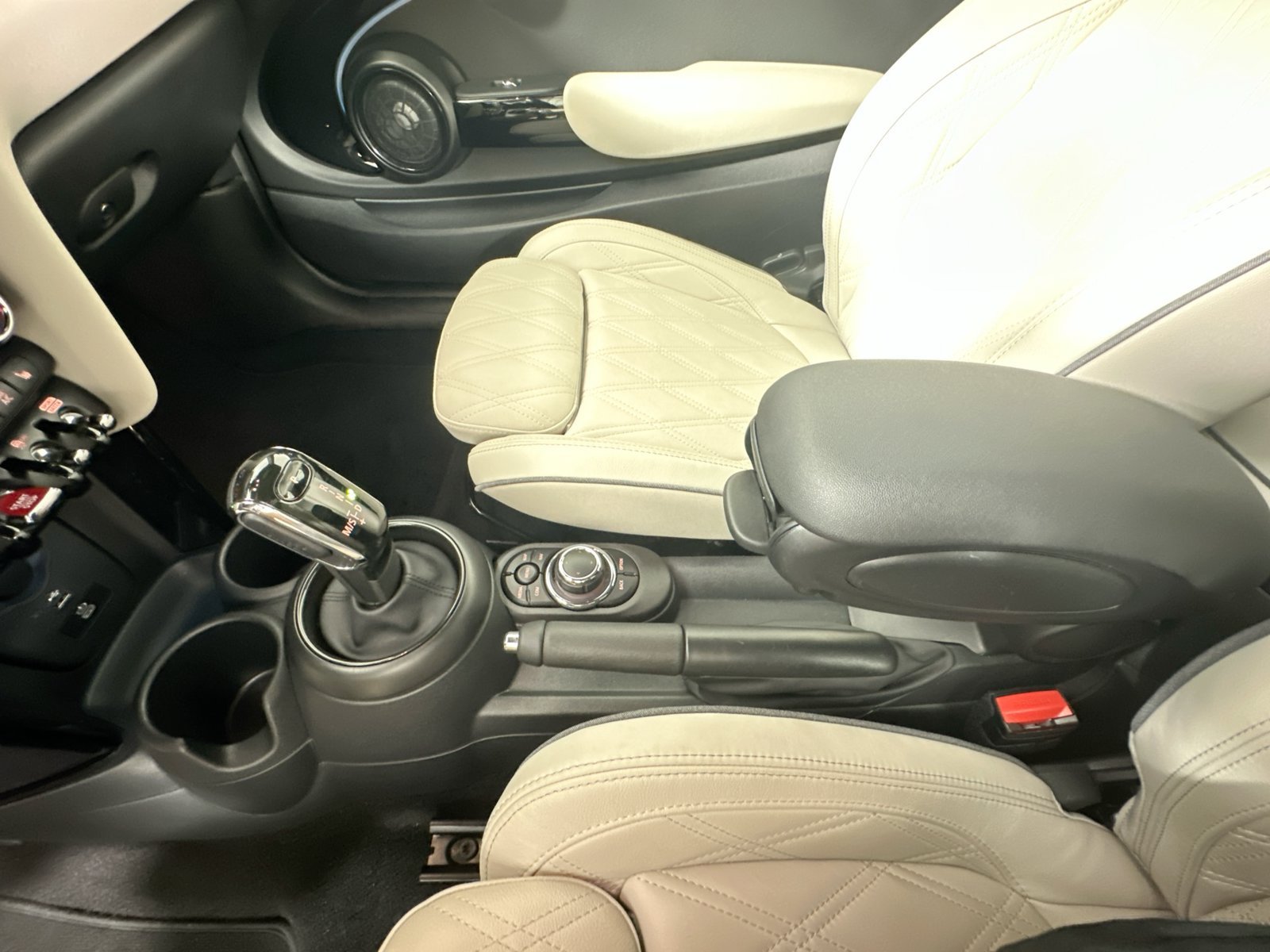 Certified 2024 MINI Cooper S FWD image 28
