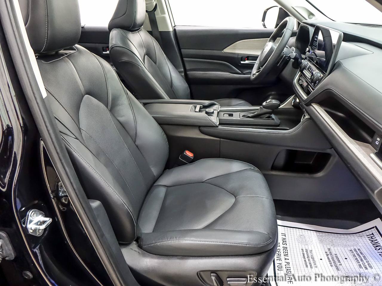 Used 2025 Toyota Grand Highlander AWD image 34